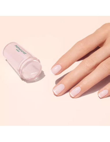 Mani stamper manucurist