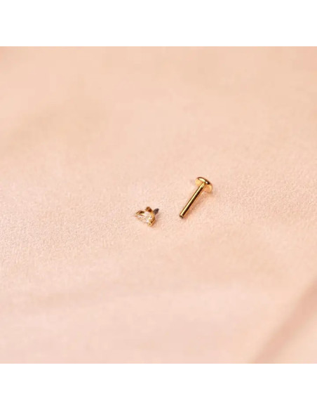 Piercing de oreja de acero inoxidable con circonia